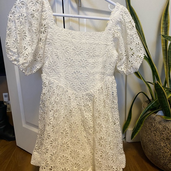 Bardot Junior White Eyelet Puff Sleeve Dress (Girls) - Picture 2 of 9